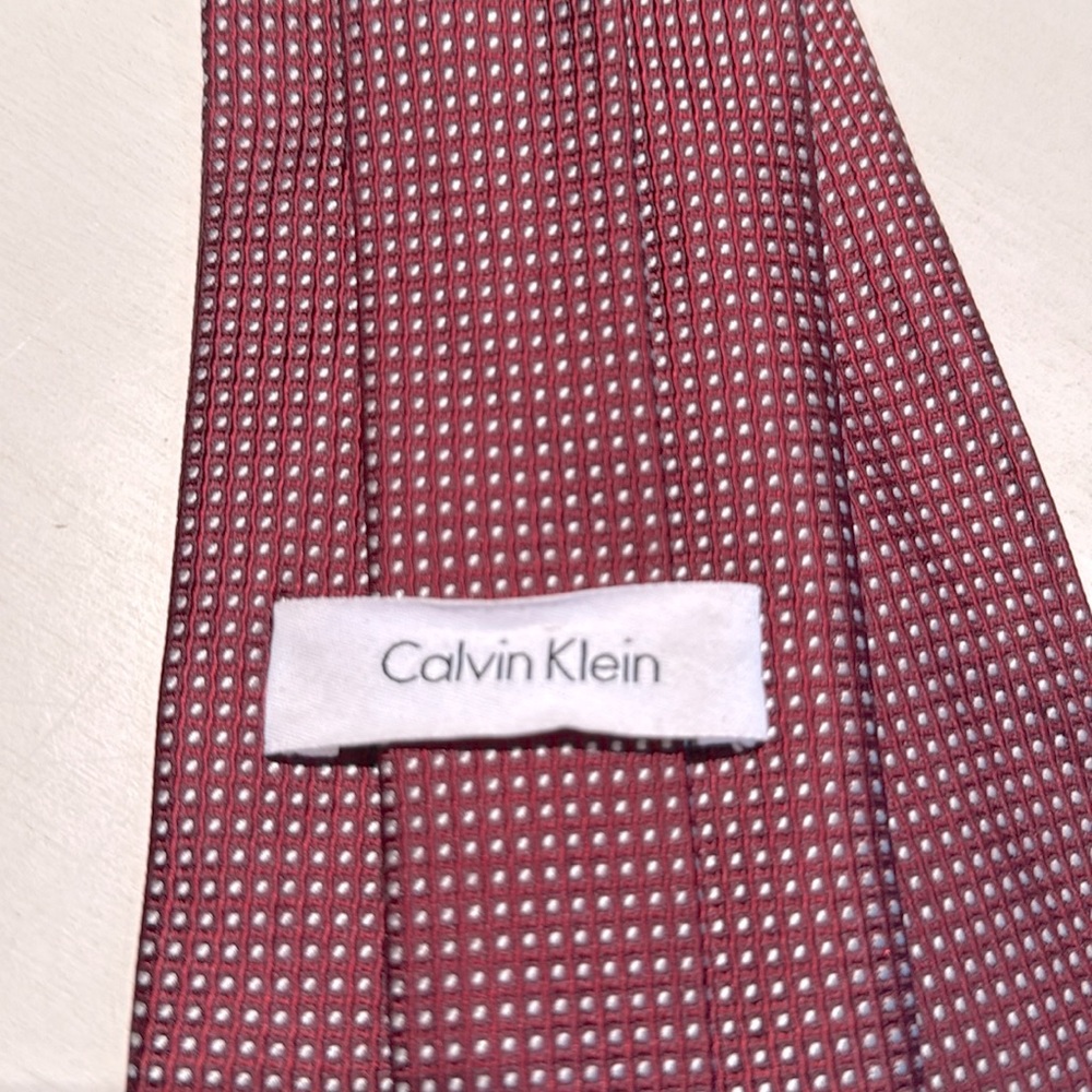 Calvin Klein 100% Silk Burgundy Tie NWOT